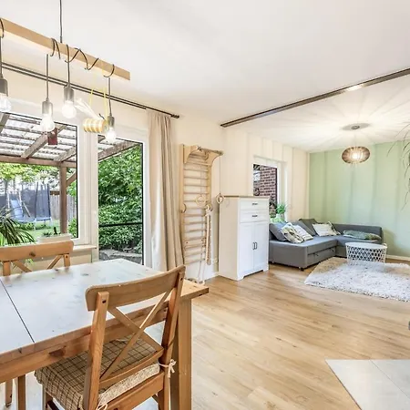 Gemuetliches Kleines Haus Mit 3-4 Schlafplaetzen