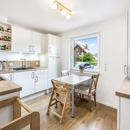 Gemuetliches Kleines Haus Mit 3-4 Schlafplaetzen * リッターフーデ